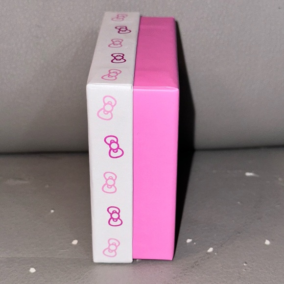 Sanrio Hello Kitty Matching Necklace and Earrings Glitter Rhinestone Jewelry - Picture 6 of 6